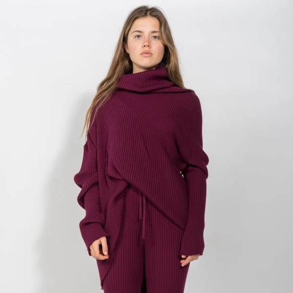 Marques' Almeida Sweaters - Marques Almeida Burgundy Ribbed Merino Wool Sweater - XS/S